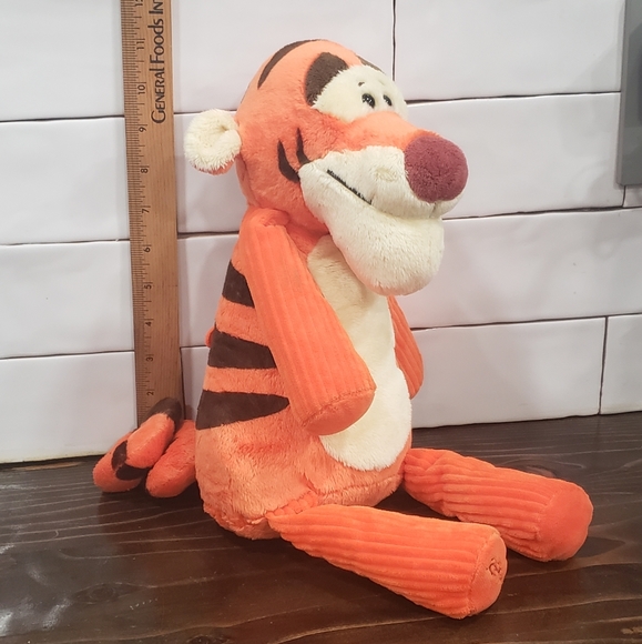 Disney Winnie the Pooh Tigger Scentsy Buddy Plush - Picture 2 of 4